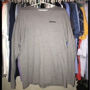 Patagonia Men’s Long-Sleeved P-6 Logo Tee